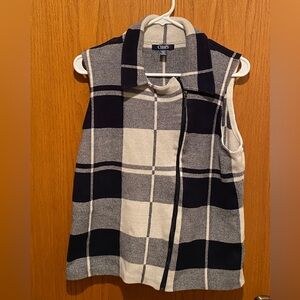 Chaps Women’s Zip Closure Vest